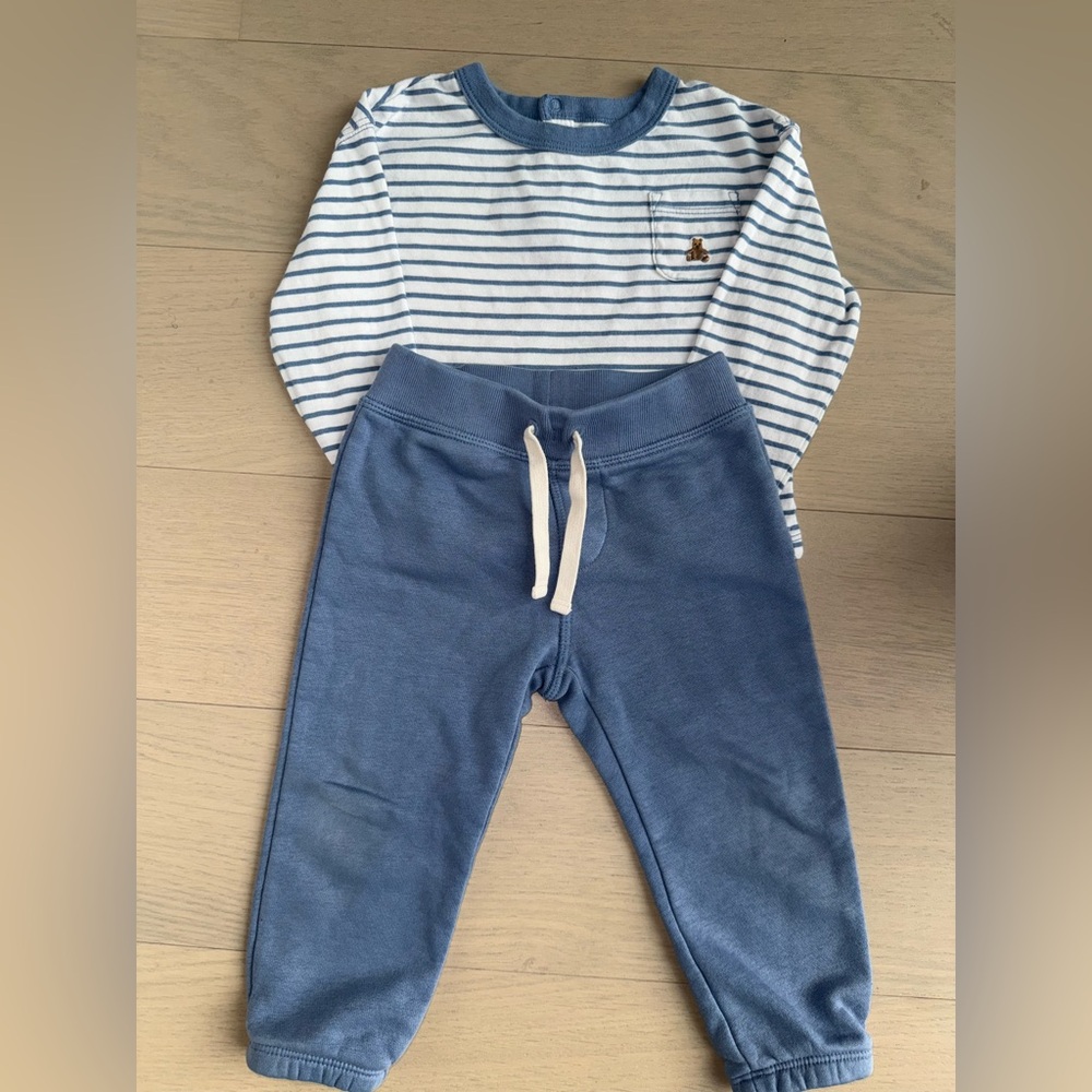 Kids Blue and white jogger sweatsuit